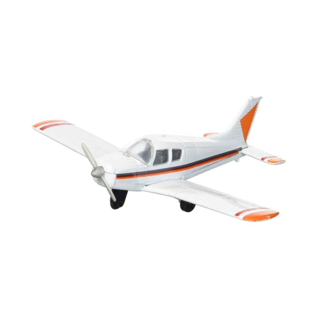 AIRCRAFT - Piper PA28 Cherokee