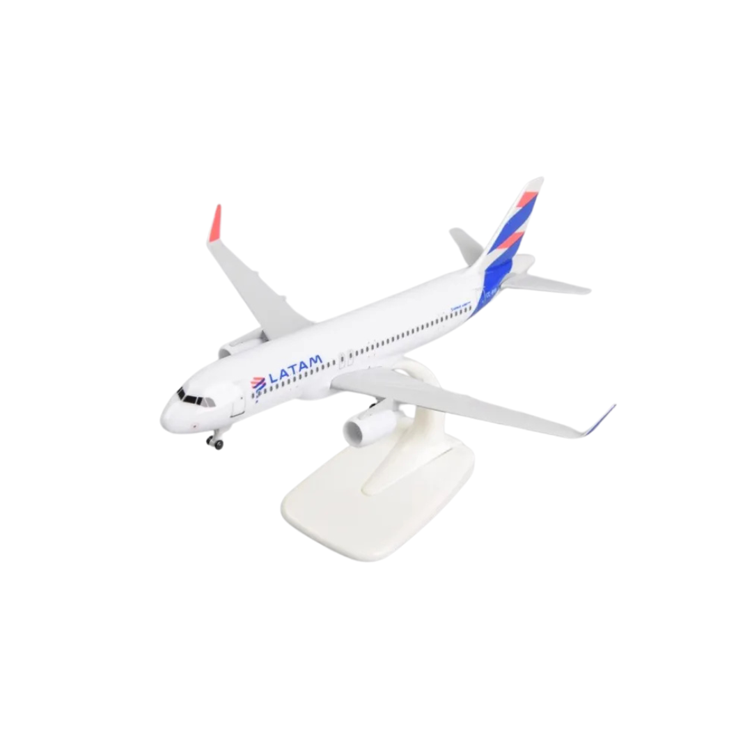 AIRCRAFT - Airbus A320 LATAM