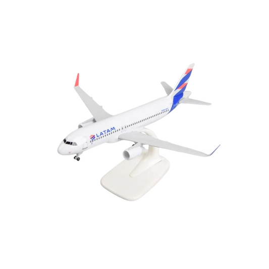 AIRCRAFT - Airbus A320 LATAM