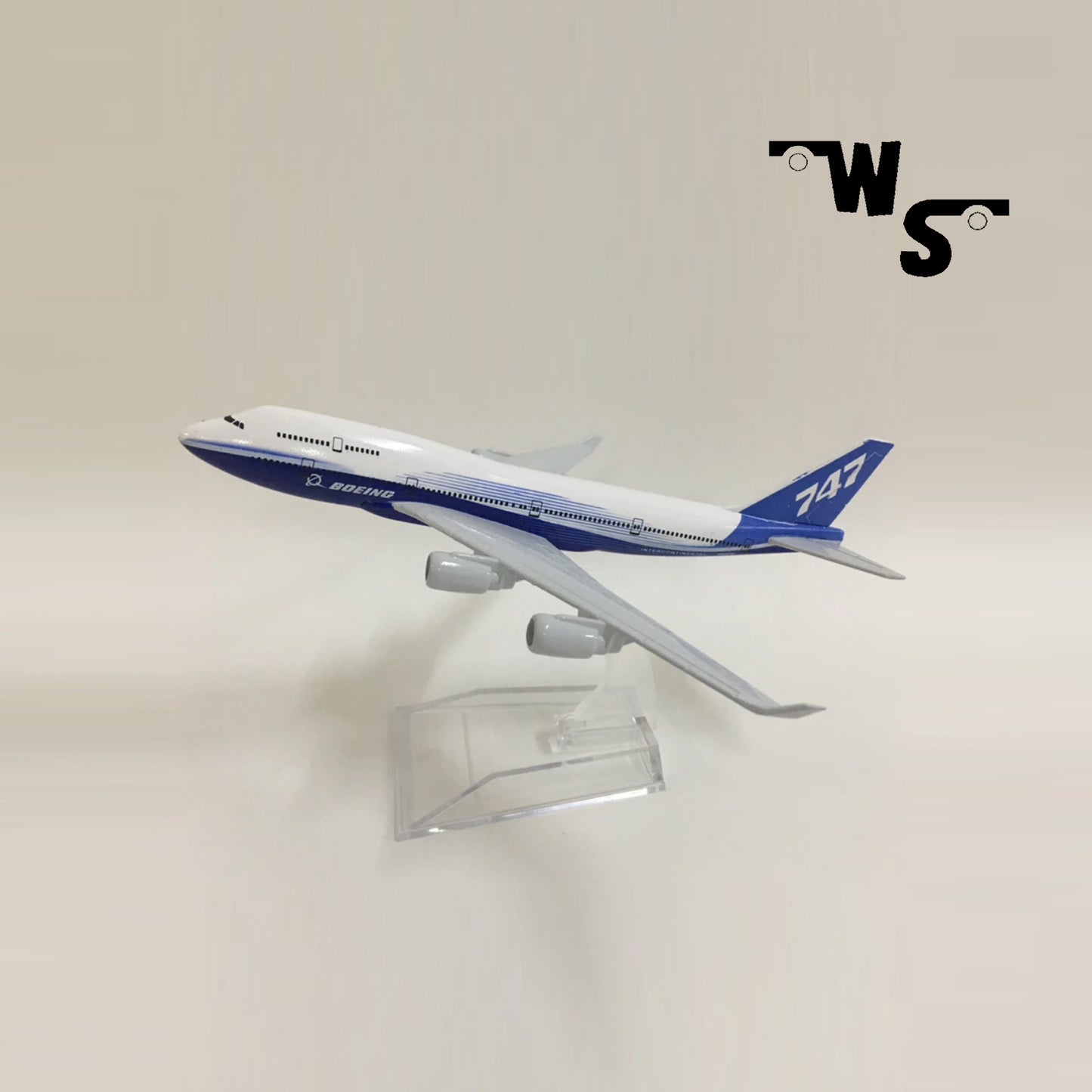 AIRCRAFT - Boeing B747
